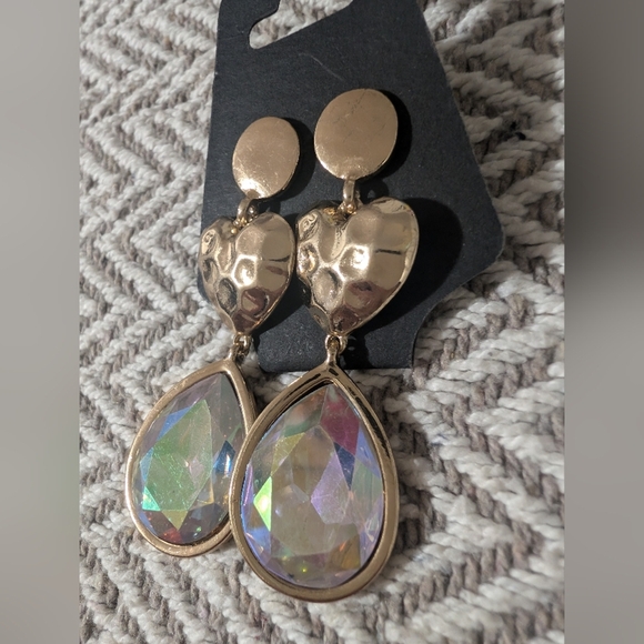 Vintage Gold Heart Earrings with Iridescent Drops - Picture 3 of 5